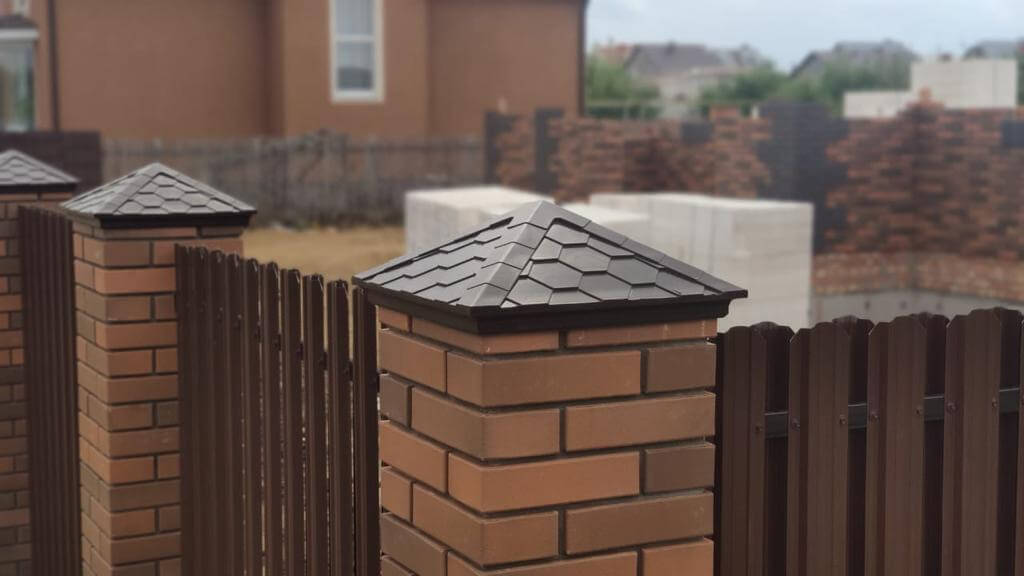 Колпак Zking Эверест Коричневый на столб 1.5х1.5 кирпича (390х390мм) в Сертолово фото